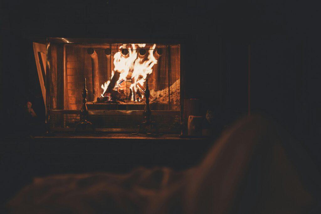 Kamin in älterem stil